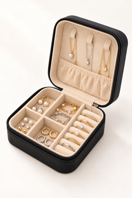 APAERZ Schmuckbox mit Ringen, Ohrringen, Armbändern und Ketten in den gepolsterten Fächern